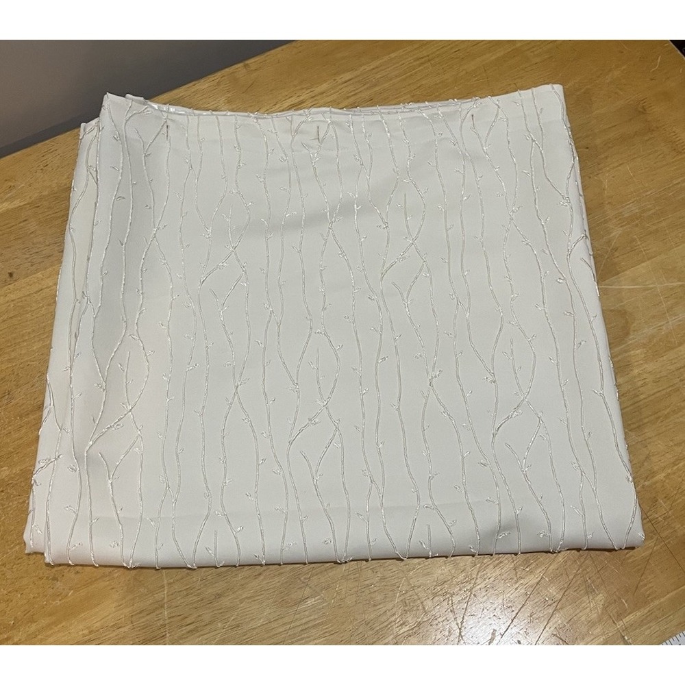 JCPenney Home Embroidered Shower Curtain Fabric Leave‎ Vine Garden Cream